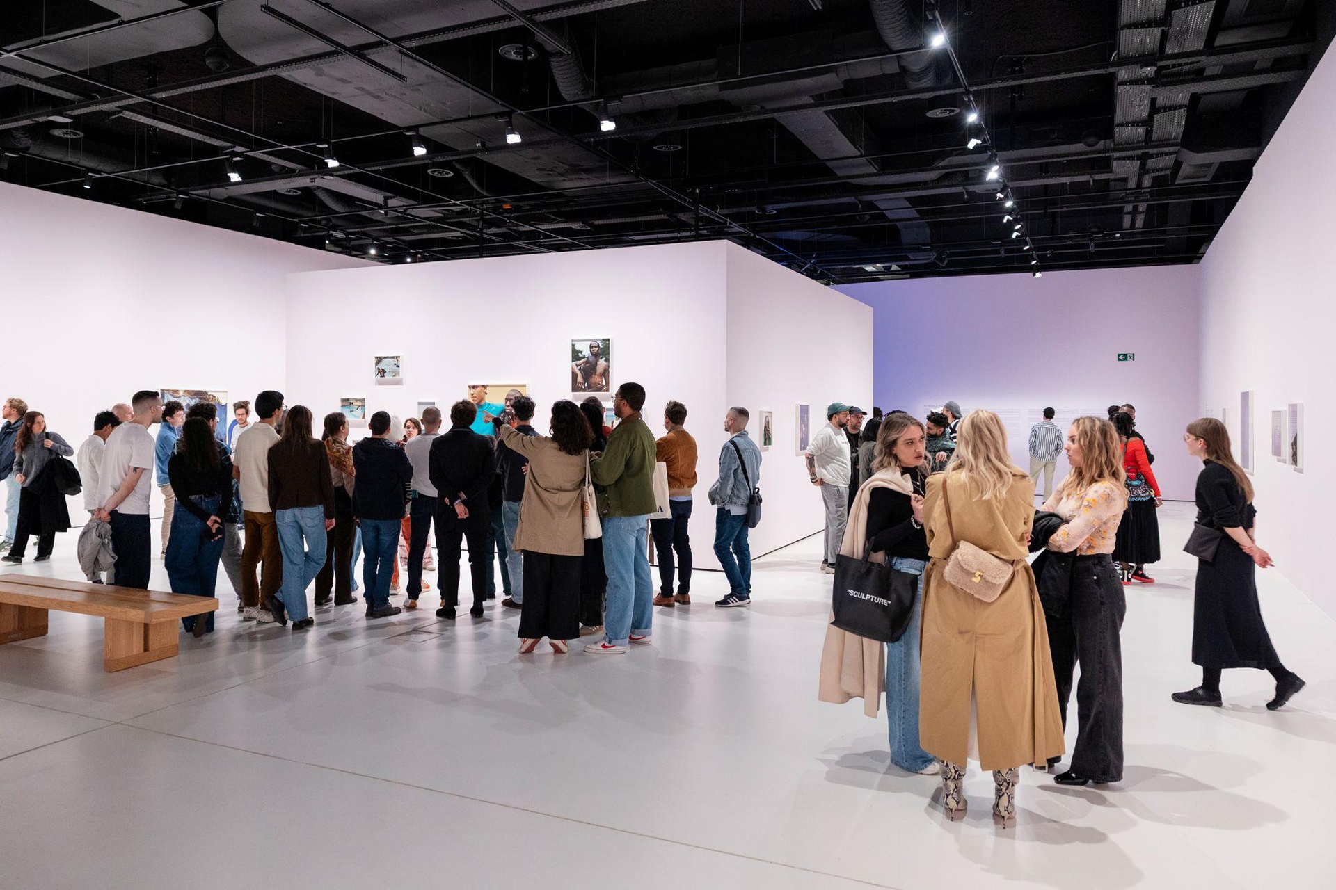 Visite commentée — Hannah Darabi. Why Don&rsquo;t You Dance?