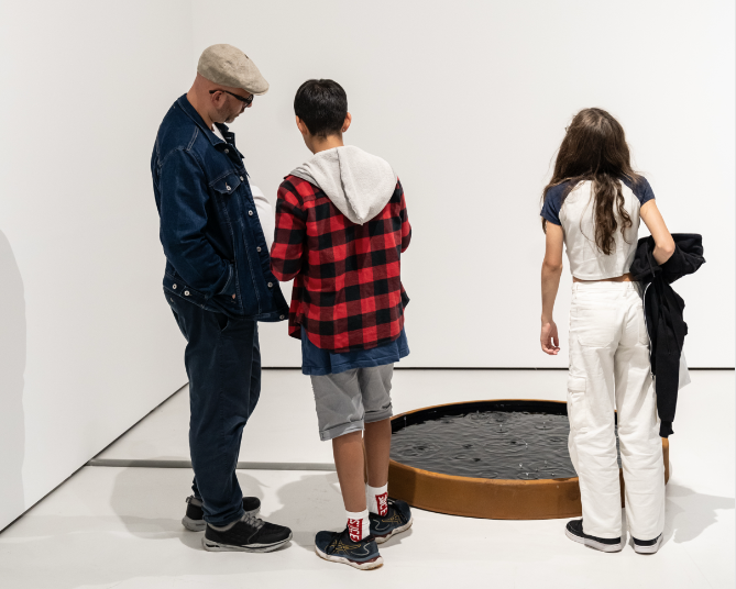 Visite en famille – Magie et Design